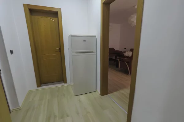 Shtepi me qera Apartament ne Tirane, 1+1, Mobilimi E mobiluar, Pagesa 500  Euro.