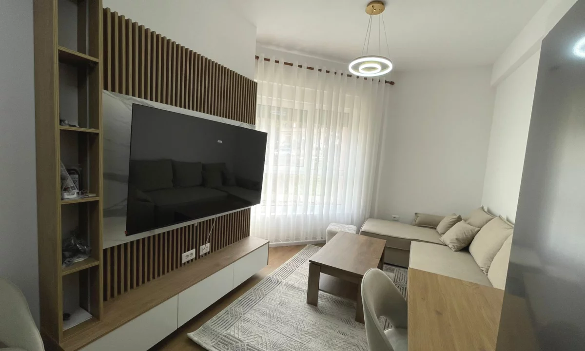 Shtepi me qera Apartament ne Tirane, 1+1, Mobilimi E mobiluar, Pagesa 450  Euro.