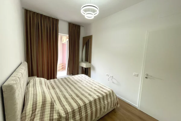 Shtepi me qera Apartament ne Tirane, 1+1, Mobilimi E mobiluar, Pagesa 450  Euro.