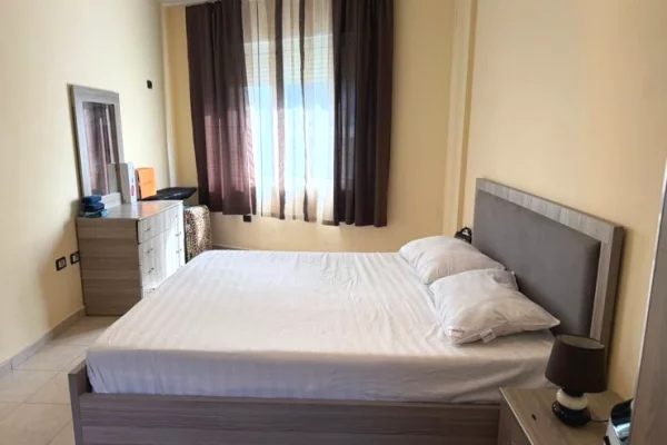 Shtepi me qera Apartament ne Tirane, 2+1, Mobilimi E mobiluar, Pagesa 550  Euro.