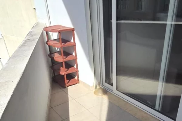 Shtepi me qera Apartament ne Tirane, 2+1, Mobilimi E mobiluar, Pagesa 550  Euro.