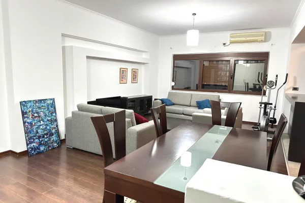 Shtepi me qera Apartament ne Tirane, 2+1, Mobilimi E mobiluar, Pagesa 850  Euro.