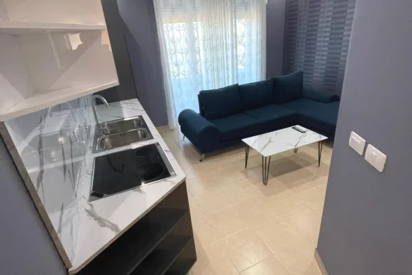 Shtepi ne shitje Apartament ne Durres, 2+1, Mobilimi E mobiluar, Pagesa 221,450  Euro.