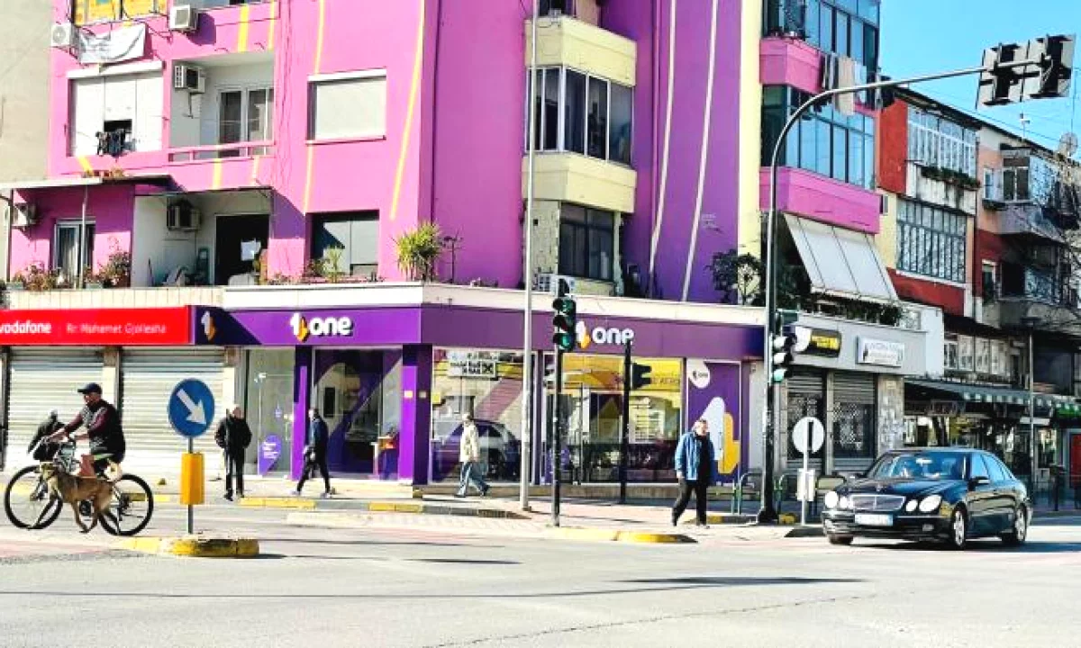 Shtepi ne shitje Apartament ne Tirane, 1+1, Mobilimi Bosh, pa mobiluar, Pagesa 192,000  Euro.