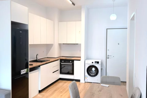 Shtepi me qera Apartament ne Tirane, 1+1, Mobilimi E mobiluar, Pagesa 400  Euro.