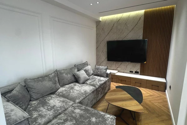 Shtepi me qera 2+1 ne Tirane - 250,000 Euro