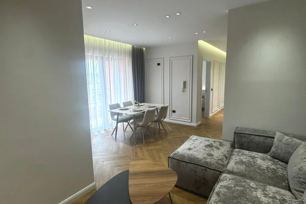 Shtepi me qera Apartament ne Tirane, 2+1, Mobilimi E mobiluar, Pagesa 250,000  Euro.