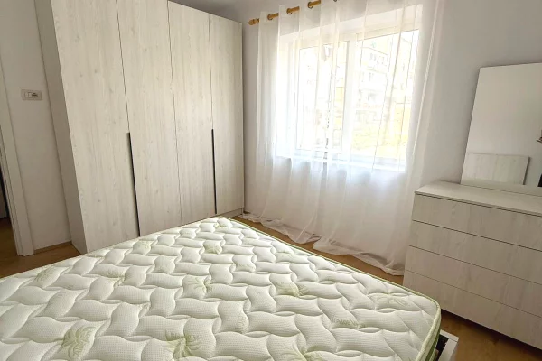 Shtepi me qera Apartament ne Tirane, 1+1, Mobilimi E mobiluar, Pagesa 500  Euro.