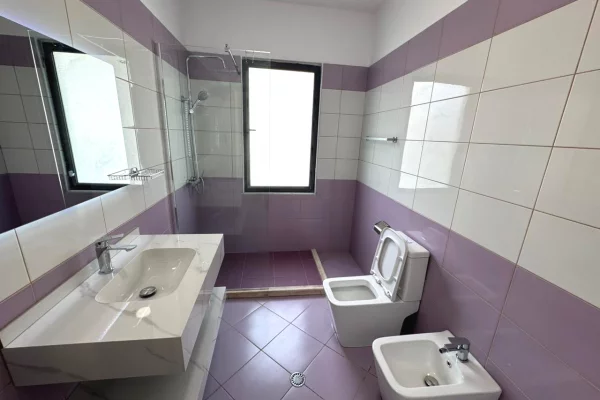 Shtepi me qera Apartament ne Tirane, 2+1, Mobilimi E mobiluar, Pagesa 500  Euro.