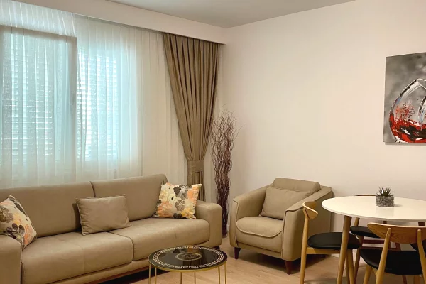 Shtepi me qera Apartament ne Tirane, 2+1, Mobilimi E mobiluar, Pagesa 950  Euro.