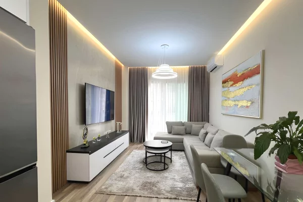 Shtepi me qera 1+1 ne Tirane - 900 Euro