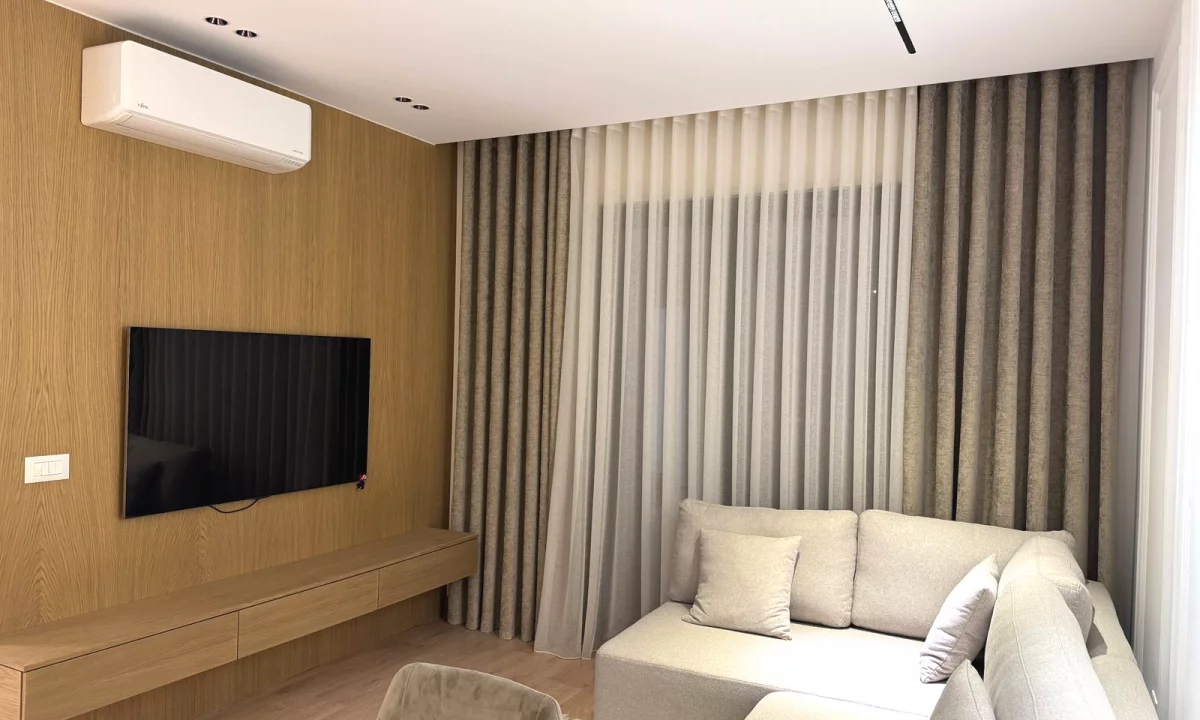 Shtepi me qera Apartament ne Tirane, 1+1, Mobilimi E mobiluar, Pagesa 1,000  Euro.