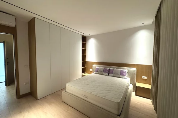 Shtepi me qera Apartament ne Tirane, 1+1, Mobilimi E mobiluar, Pagesa 1,000  Euro.