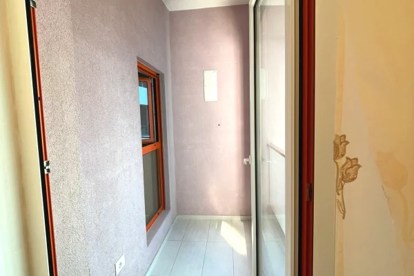 Shtepi me qera Apartament ne Tirane, 2+1, Mobilimi E mobiluar, Pagesa 500  Euro.