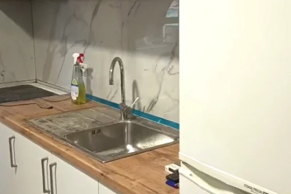 Shtepi me qera Apartament ne Tirane, 2+1, Mobilimi E mobiluar, Pagesa 600  Euro.