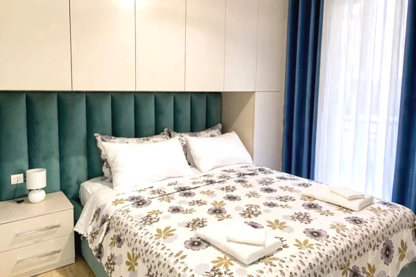 Shtepi me qera Apartament ne Tirane, 1+1, Mobilimi E mobiluar, Pagesa 600  Euro.