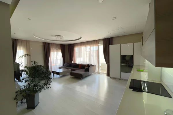 Shtepi me qera Apartament ne Tirane, 3+1, Mobilimi E mobiluar, Pagesa 1,300  Euro.