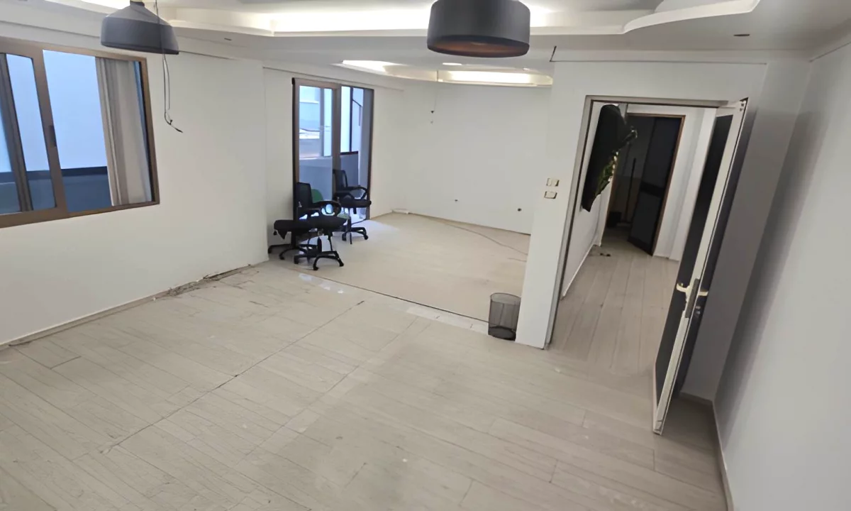 Shtepi me qera Apartament ne Tirane, 3+1, Mobilimi Bosh, pa mobiluar, Pagesa 1,000  Euro.