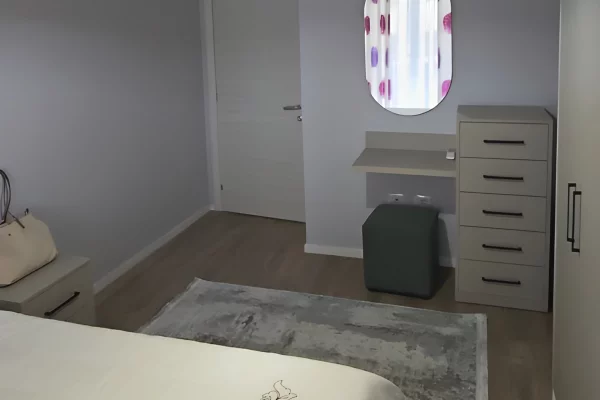 Shtepi me qera Apartament ne Tirane, 1+1, Mobilimi E mobiluar, Pagesa 650  Euro.