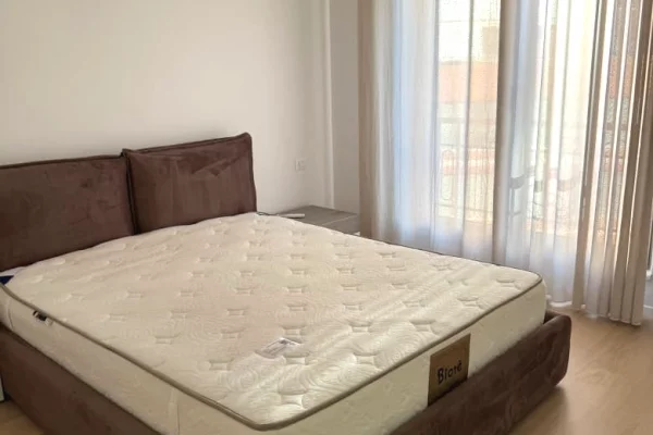 Shtepi me qera Apartament ne Tirane, 1+1, Mobilimi E mobiluar, Pagesa 750  Euro.