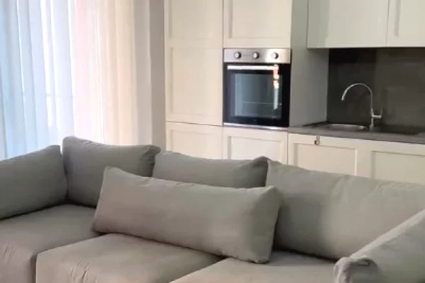 Shtepi me qera Apartament ne Tirane, 1+1, Mobilimi E mobiluar, Pagesa 750  Euro.