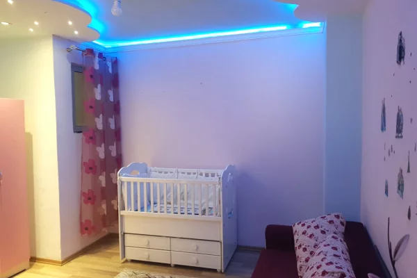 Shtepi me qera Apartament ne Tirane, 2+1, Mobilimi E mobiluar, Pagesa 400  Euro.