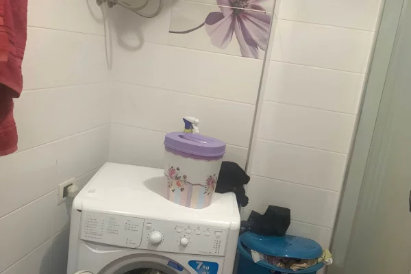 Shtepi me qera Apartament ne Tirane, 1+1, Mobilimi E mobiluar, Pagesa 450  Euro.