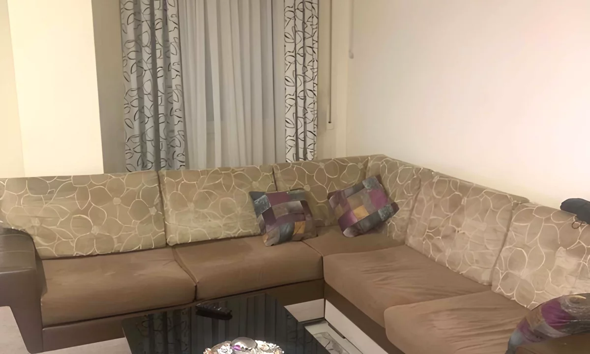 Shtepi me qera Apartament ne Tirane, 1+1, Mobilimi E mobiluar, Pagesa 450  Euro.