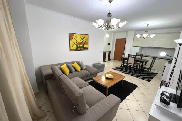 Shtepi me qera 2+1 ne Tirane - 650 Euro