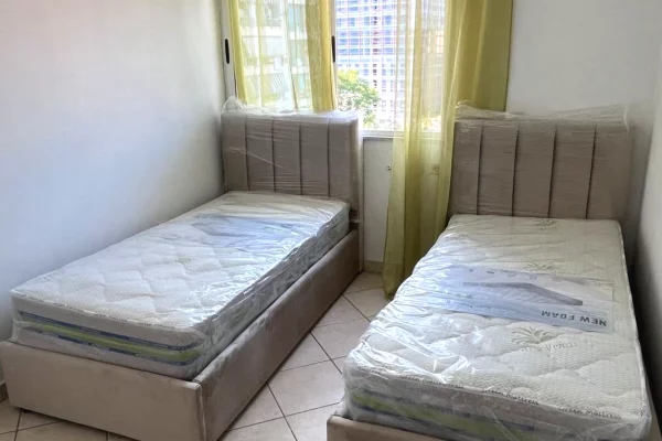 Shtepi me qera Apartament ne Tirane, 2+1, Mobilimi E mobiluar, Pagesa 650  Euro.