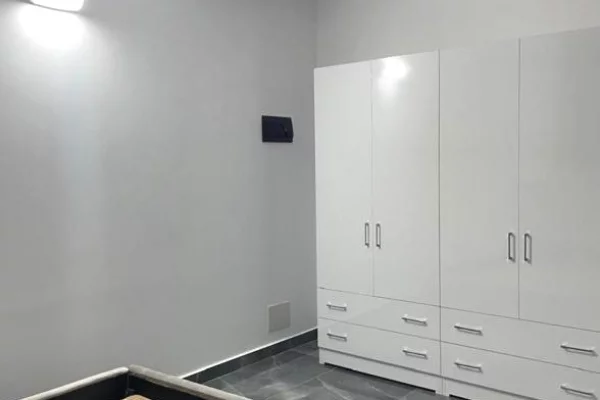 Shtepi me qera Apartament ne Tirane, 1+1, Mobilimi E mobiluar, Pagesa 380  Euro.