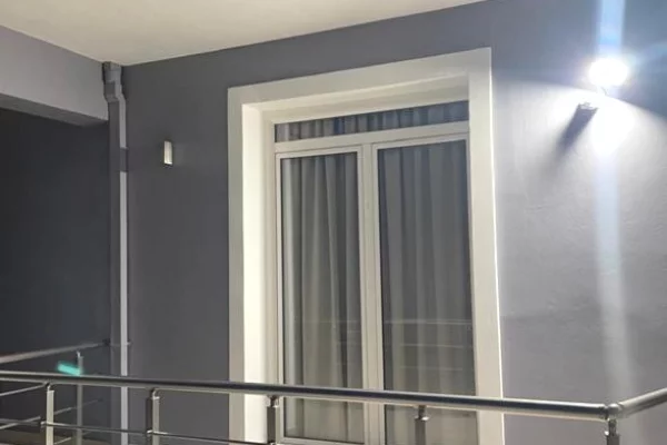 Shtepi me qera Apartament ne Tirane, 1+1, Mobilimi E mobiluar, Pagesa 380  Euro.