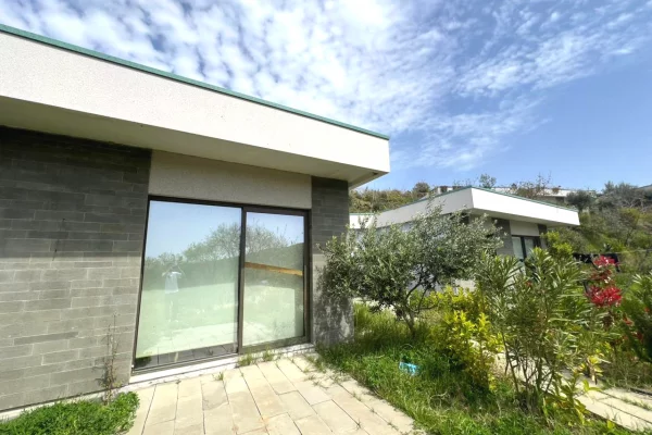 Shtepi ne shitje 3+1 ne Durres - 370,000 Euro