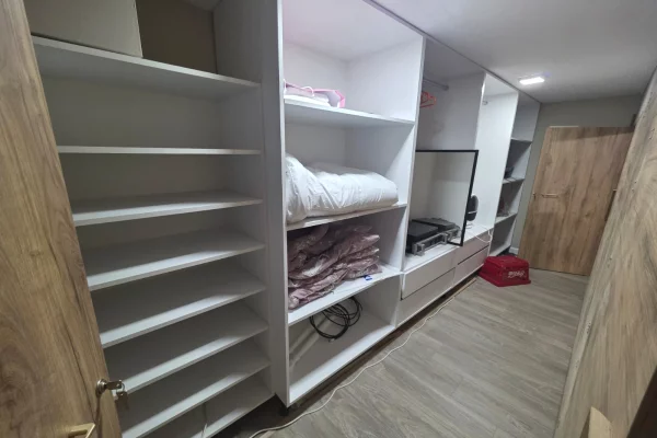 Shtepi ne shitje Duplex(shtepi me 2 kate) ne Tirane, 1+1, Mobilimi E mobiluar, Pagesa 95,000  Euro.