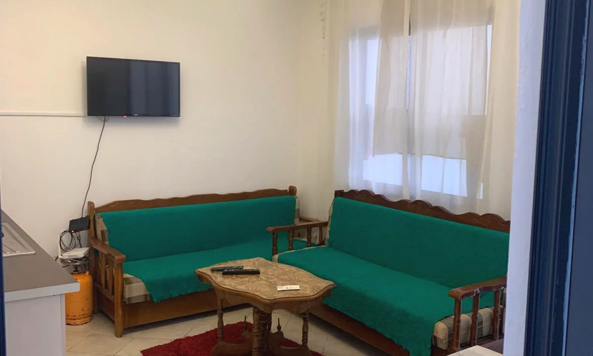 Shtepi me qera Apartament ne Tirane, 1+1, Mobilimi E mobiluar, Pagesa 350  Euro.
