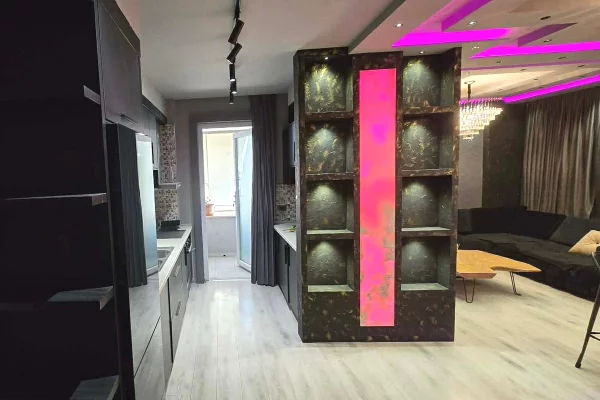 Shtepi ne shitje Apartament ne Tirane, 2+1, Mobilimi E mobiluar, Pagesa 180,000  Euro.