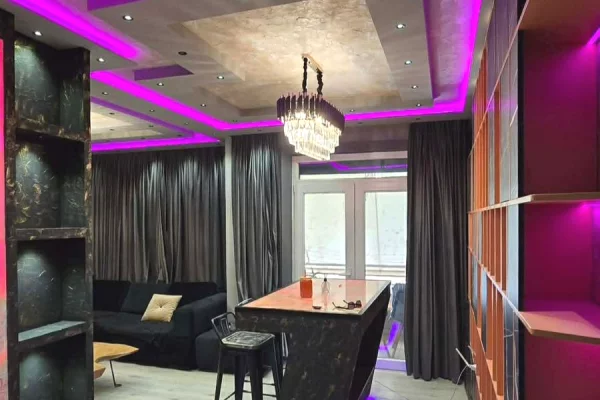 Shtepi ne shitje Apartament ne Tirane, 2+1, Mobilimi E mobiluar, Pagesa 180,000  Euro.