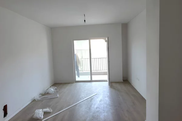Shtepi ne shitje Apartament ne Tirane, 1+1, Mobilimi E mobiluar, Pagesa 140,000  Euro.