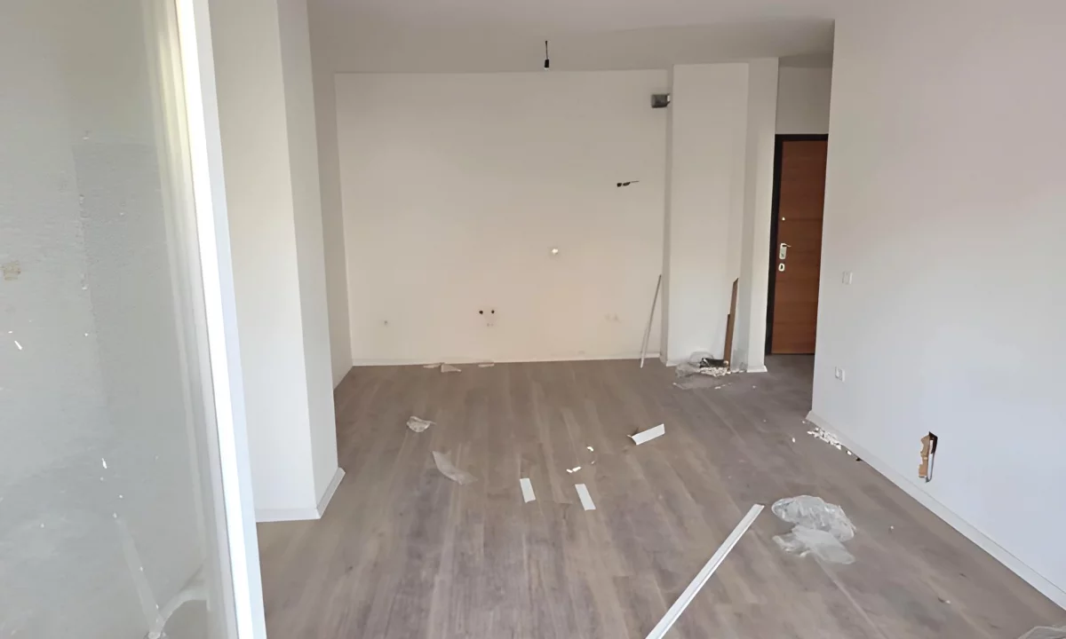 Shtepi ne shitje Apartament ne Tirane, 1+1, Mobilimi E mobiluar, Pagesa 140,000  Euro.