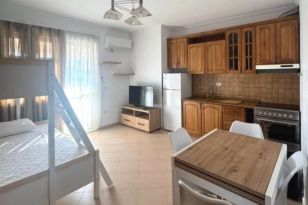 Garsoniere me qira – pranë Ministrisë së Jashtme !