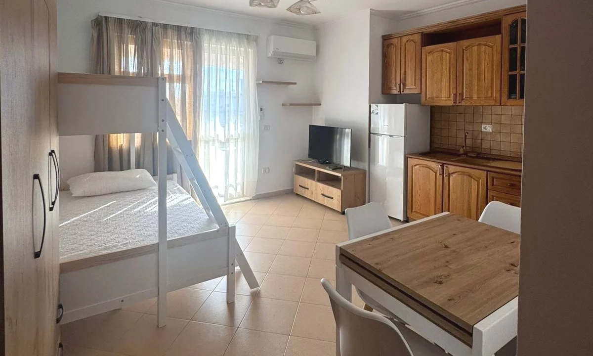 Shtepi me qera Apartament ne Tirane, Garsoniere, Mobilimi E mobiluar, Pagesa 400  Euro.