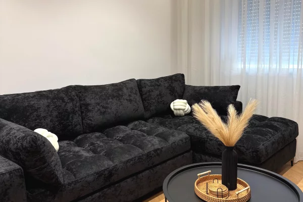 Shtepi me qera Apartament ne Tirane, 1+1, Mobilimi E mobiluar, Pagesa 800  Euro.