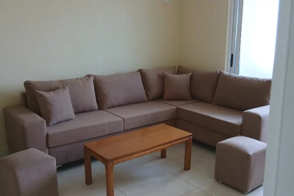 Shtepi me qera 1+1 ne Tirane - 450 Euro