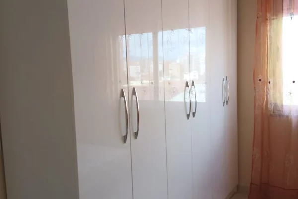 Shtepi me qera Apartament ne Tirane, 1+1, Mobilimi E mobiluar, Pagesa 450  Euro.