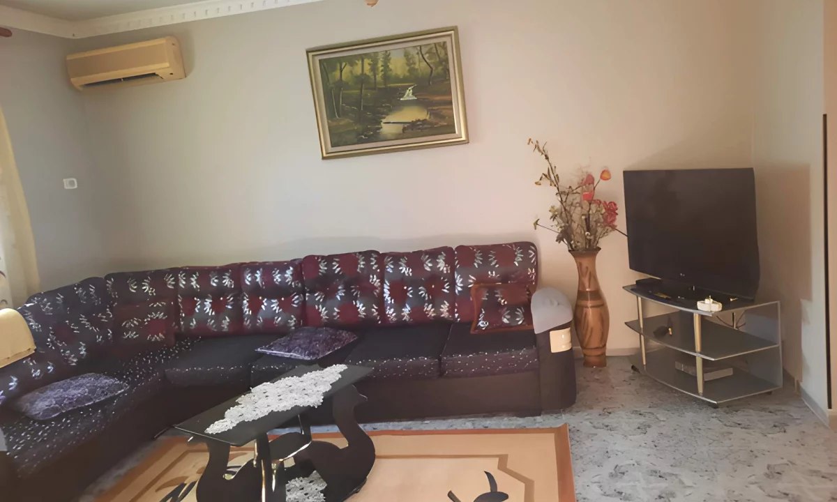 Shtepi me qera Apartament ne Tirane, 2+1, Mobilimi E mobiluar, Pagesa 450  Euro.
