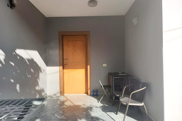Shtepi me qera Apartament ne Tirane, 2+1, Mobilimi E mobiluar, Pagesa 450  Euro.