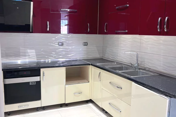 Apartament me qira – Rruga 5 Maji  Concord Center) !
