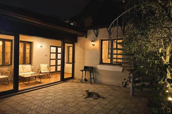 Shtepi 1 - katëshe – 📍 Rruga Naum Veqilharxhi, pranë ish Venue Bar