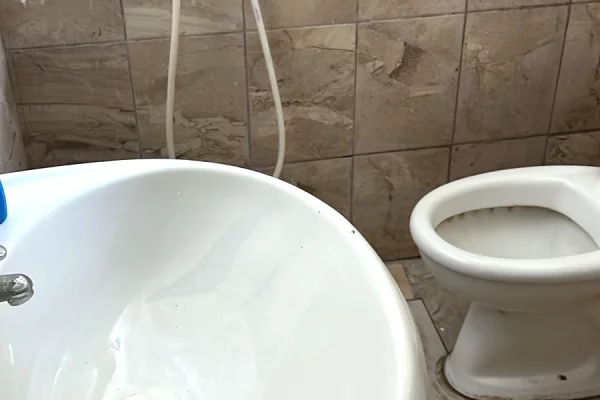Shtepi me qera Apartament ne Tirane, Garsoniere, Mobilimi E mobiluar, Pagesa 200  Euro.