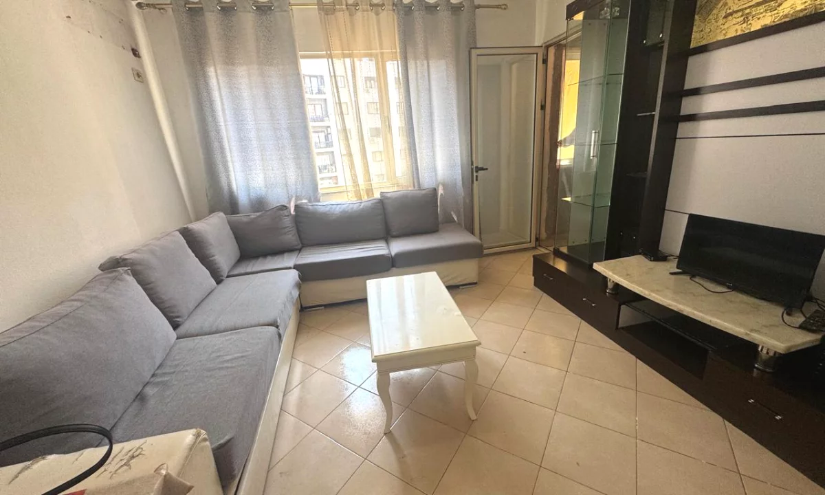 Shtepi me qera Apartament ne Tirane, 1+1, Mobilimi E mobiluar, Pagesa 400  Euro.